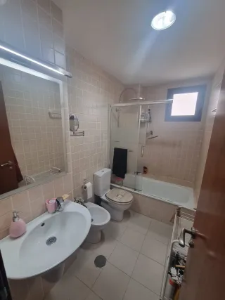 Habitación em piso con compartido