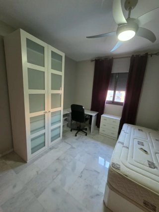 Habitación em piso con compartido