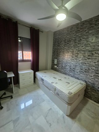 Habitación em piso con compartido