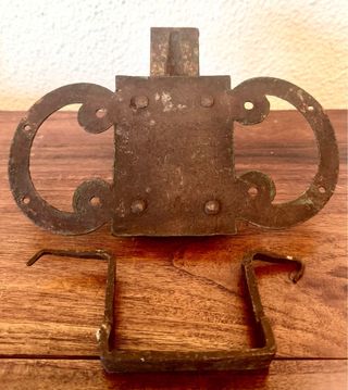 Antiguo cerrojo S XVlll