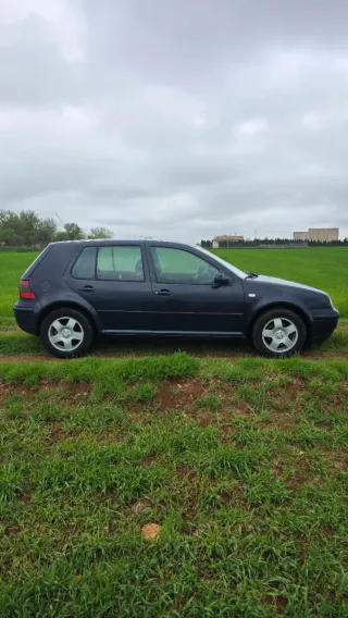 Volkswagen Golf 2000