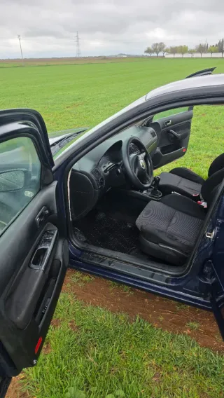 Volkswagen Golf 2000