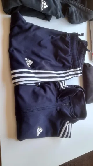 Abbigliamento sportivo Adidas blu