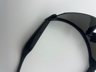 Smart Eyewear Caixa Cinza e Branca