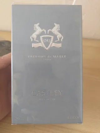 Parfums de Marly - Perfume Gris y Plateado