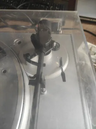 Tocadiscos Triumph TRP-300 Semiautomático