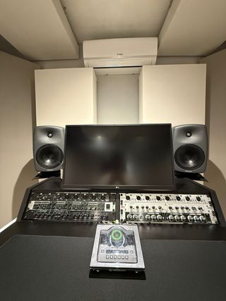 Genelec 8050B Monitor de Estudio (PAR)