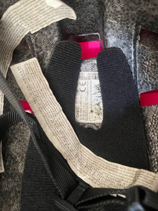 Casco se regala al comprar la bici.