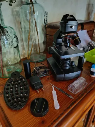 Microscopio National Geographic 40X-1280X