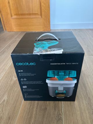 Exprimidor Cecotec Essentialvita Twice