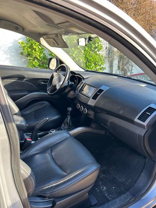 Citroen C-Crosser 2009