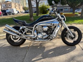 Hyosung Aquila 650cc Moto Cruiser