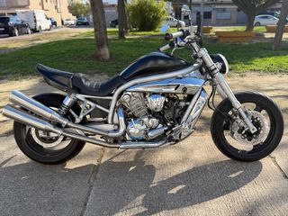 Hyosung Aquila 650cc Moto Cruiser