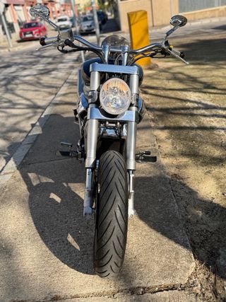 Hyosung Aquila 650cc Moto Cruiser