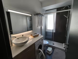 ALQUILER CASA POBRA DO CARAMIÑAL 100 M. DE LA PAYA