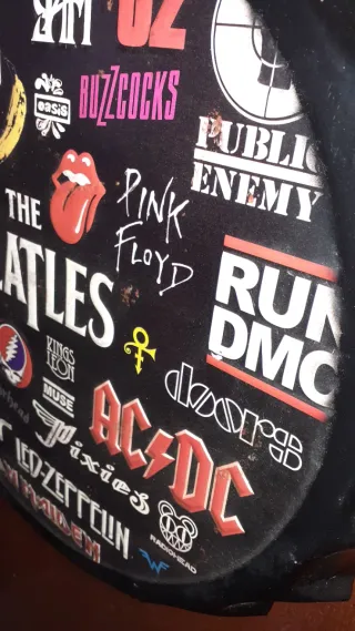 Decoración Musical Bottle Cap Rock 42cm.en relieve