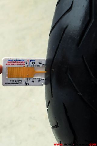 DUCATI DIAVEL CARBON