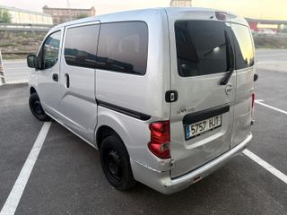 Nissan NV200 2012