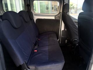 Nissan NV200 2012