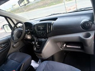 Nissan NV200 2012