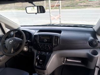 Nissan NV200 2012