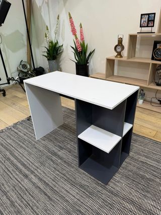 Escritorio y silla de oficina