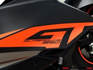 KTM 1290 SUPER DUKE GT