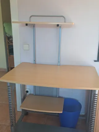 Mesa Ordenador Madera y Metal