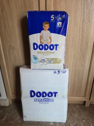 126 Dodot Sensitive Talla 5 (11-16 kg)