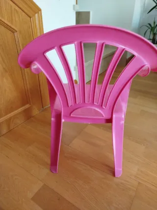 Silla infantil rosa para playa o camping