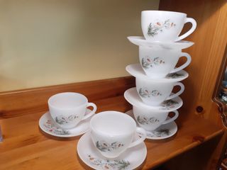 Juego de 6 tazas y platillos de margaritas