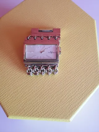 Reloj Paul Versan dorado con circonitas