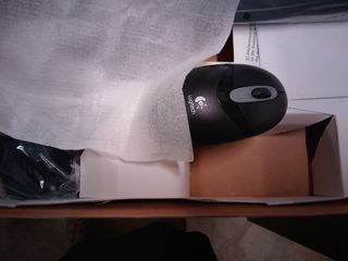 Logitech Cordless Desktop EX 110 Teclado y Ratón