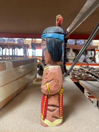 Figura indio madera 30 cm 10 € unidad