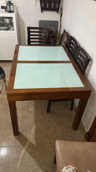 Mesa extensible y 6 Sillas Comedor Madera y Tela