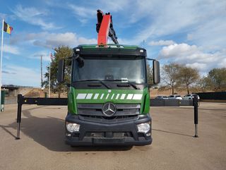 MAN TGS 500--CAMIONES GANCHO CON GRUA