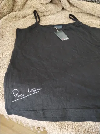 Camiseta Negra Rosa López Firma