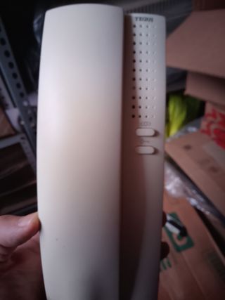 Telefonillos portero beige y blanco
