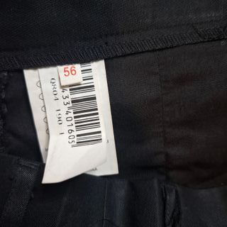 Pantalón de vestir negro clásico