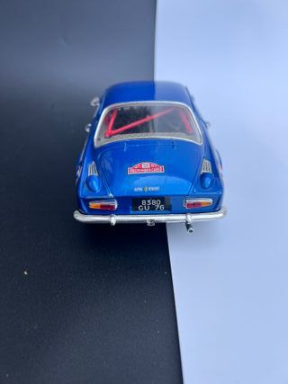 Alpine A110 1/18 Burago