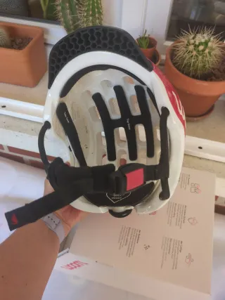 Casco Woom Rojo Talla S (50-53cm)