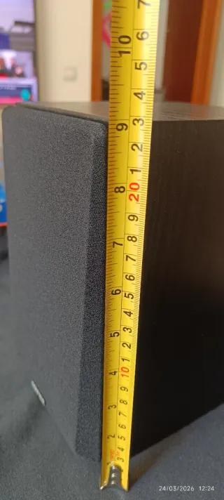 Altavoz Edifier R980T. Solo un altavoz pasivo.