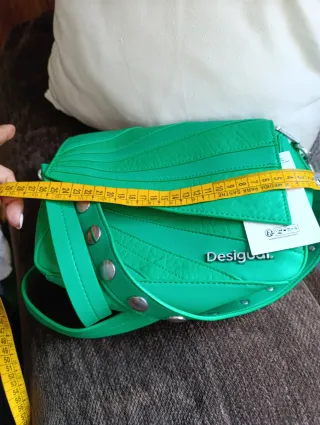 Bolso Desigual verde espectacular