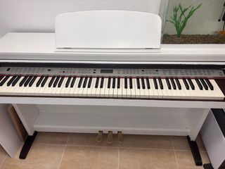 Piano Blanco Digital