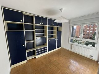 Piso en alquiler en Txurdinaga en Bilbao