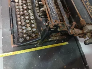 Máquina de escribir Underwood antigua