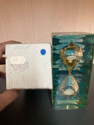 Reloj de arena antiguo decorativo