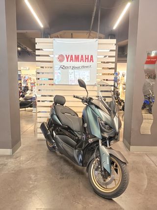 Yamaha XMAX 300 Tech Max Scooter