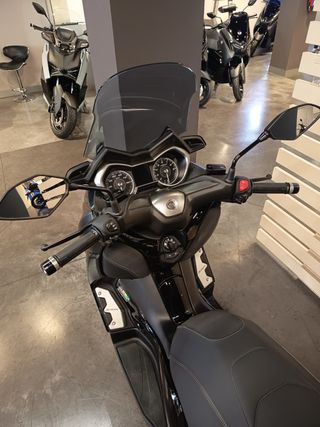 Yamaha XMAX 300 Tech Max Scooter