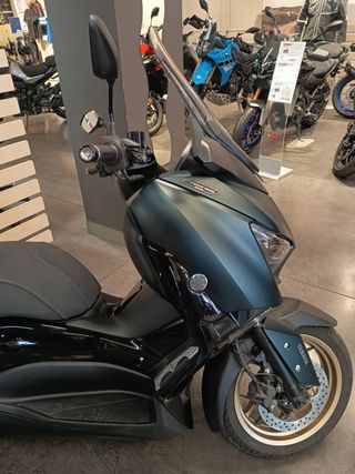 Yamaha XMAX 300 Tech Max Scooter